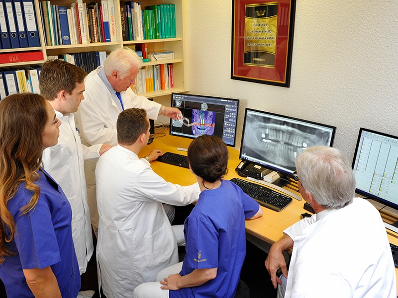prof dhom implantologie team ludwigshafen gal 8